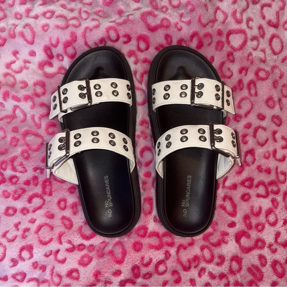 No Boundaries Platform Grommet Sandals